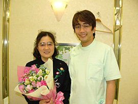 クローバー歯科クリニック 松本康裕院長と患者様