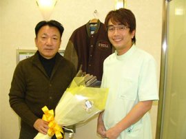 クローバー歯科クリニック 松本康裕院長と患者様