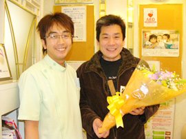 クローバー歯科クリニック 松本康裕院長と患者様